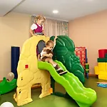 Отель Drei Eichen Ойгендорф